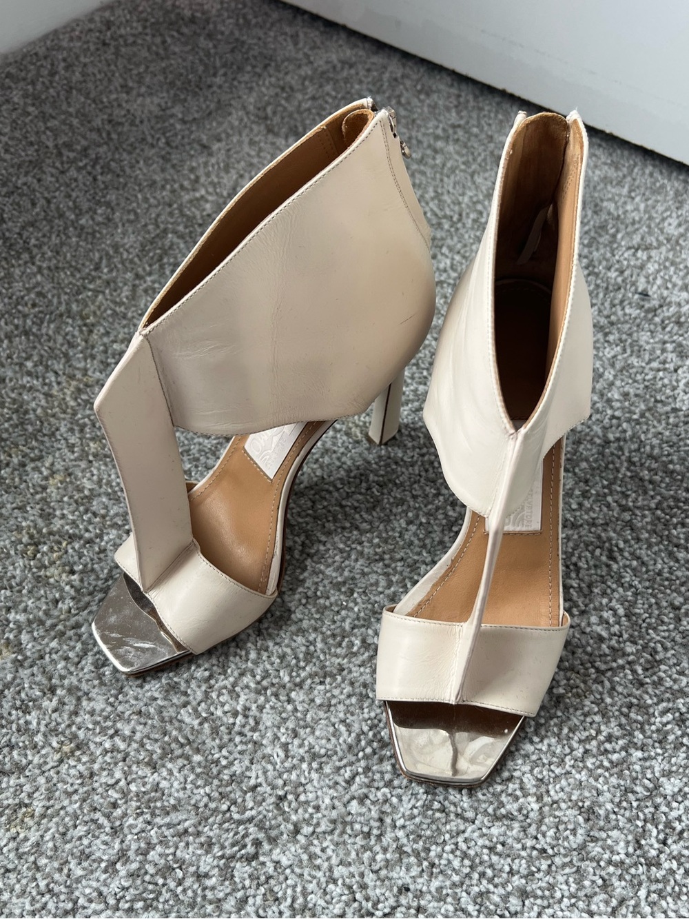 Salvatore Ferragamo Cream Leather Open-Toe T-Strap High Heel Sandals